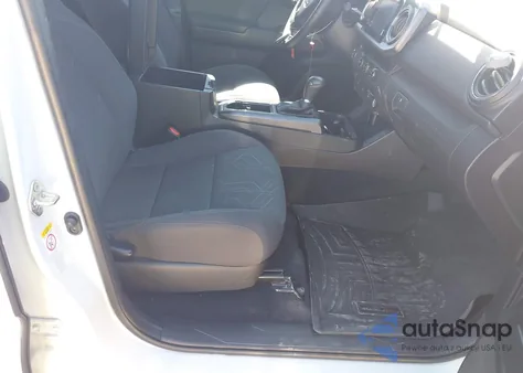 2017 Toyota Tacoma Trd Sport z USA, uszkodzony, nr VIN 5TFAZ5CNXHX048185